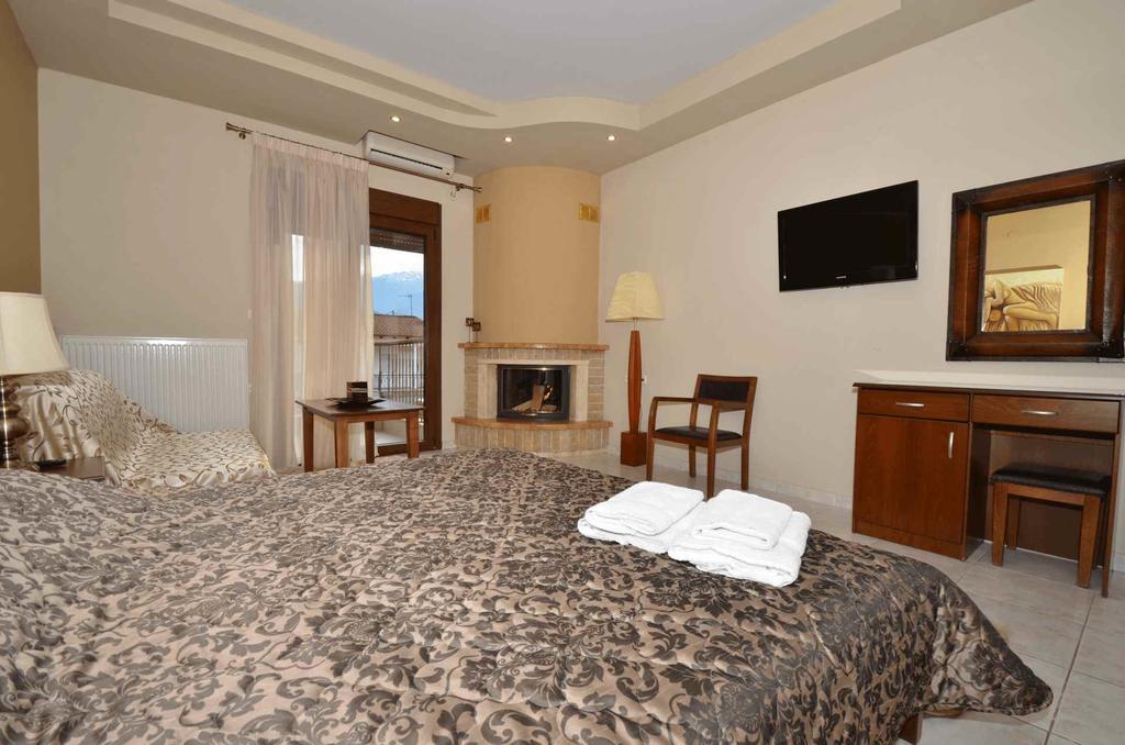 Hotel Philippion Káto Loutrákion エクステリア 写真