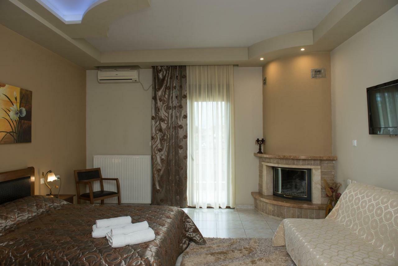 Hotel Philippion Káto Loutrákion エクステリア 写真